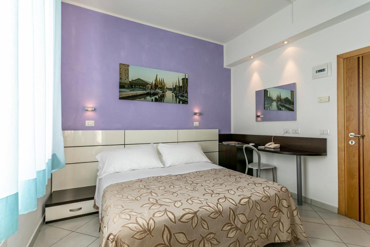 Hotel Baya - In Centro, Sul Mare Milano Marittima Buitenkant foto