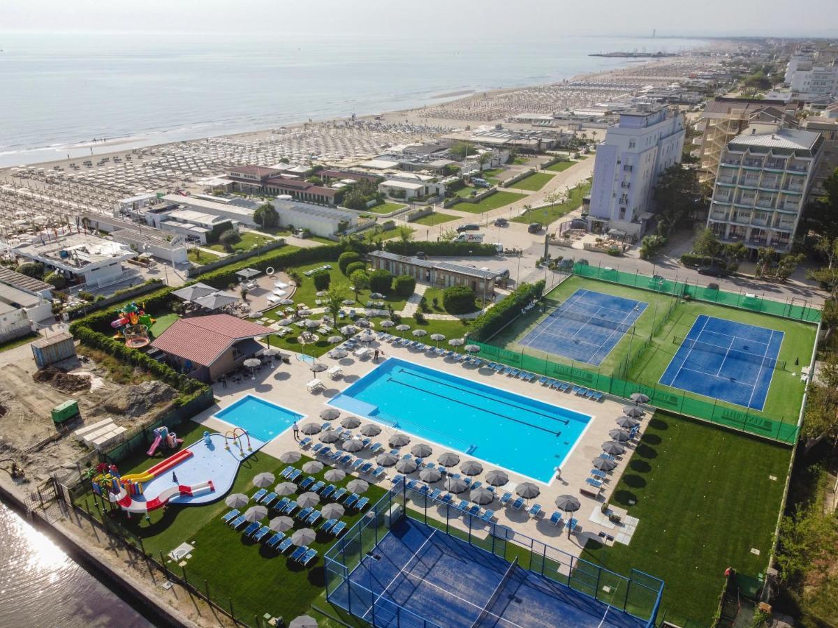 Hotel Baya - In Centro, Sul Mare Milano Marittima Buitenkant foto